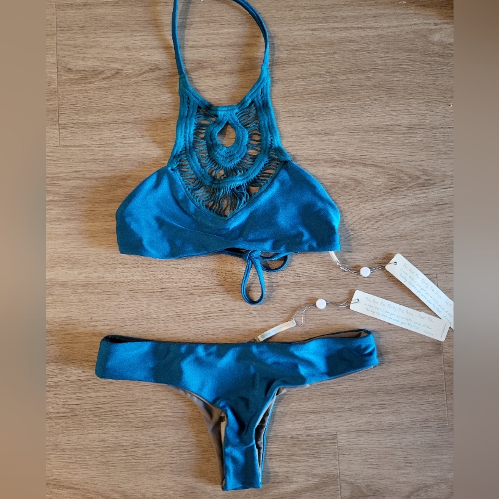 NWT Bettinis Teal Halter Bikini Set *S Top XS Bottom*